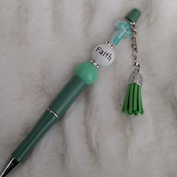 Green Faith Pen with Tassel - Picture 1 of 1